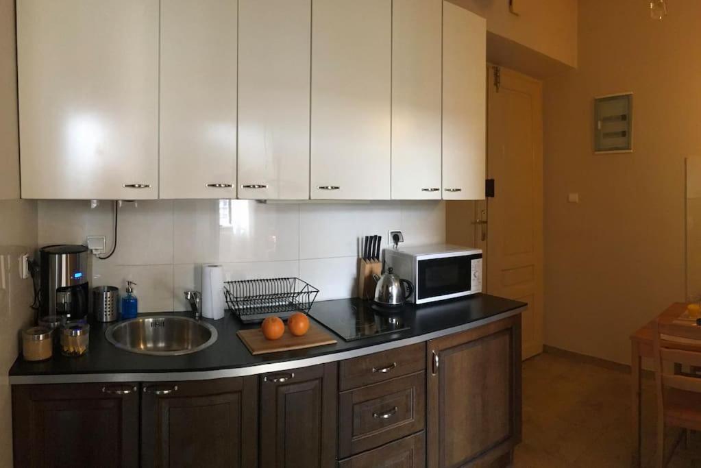 Dominican Square By Hashtag Apartments Krakow Bagian luar foto