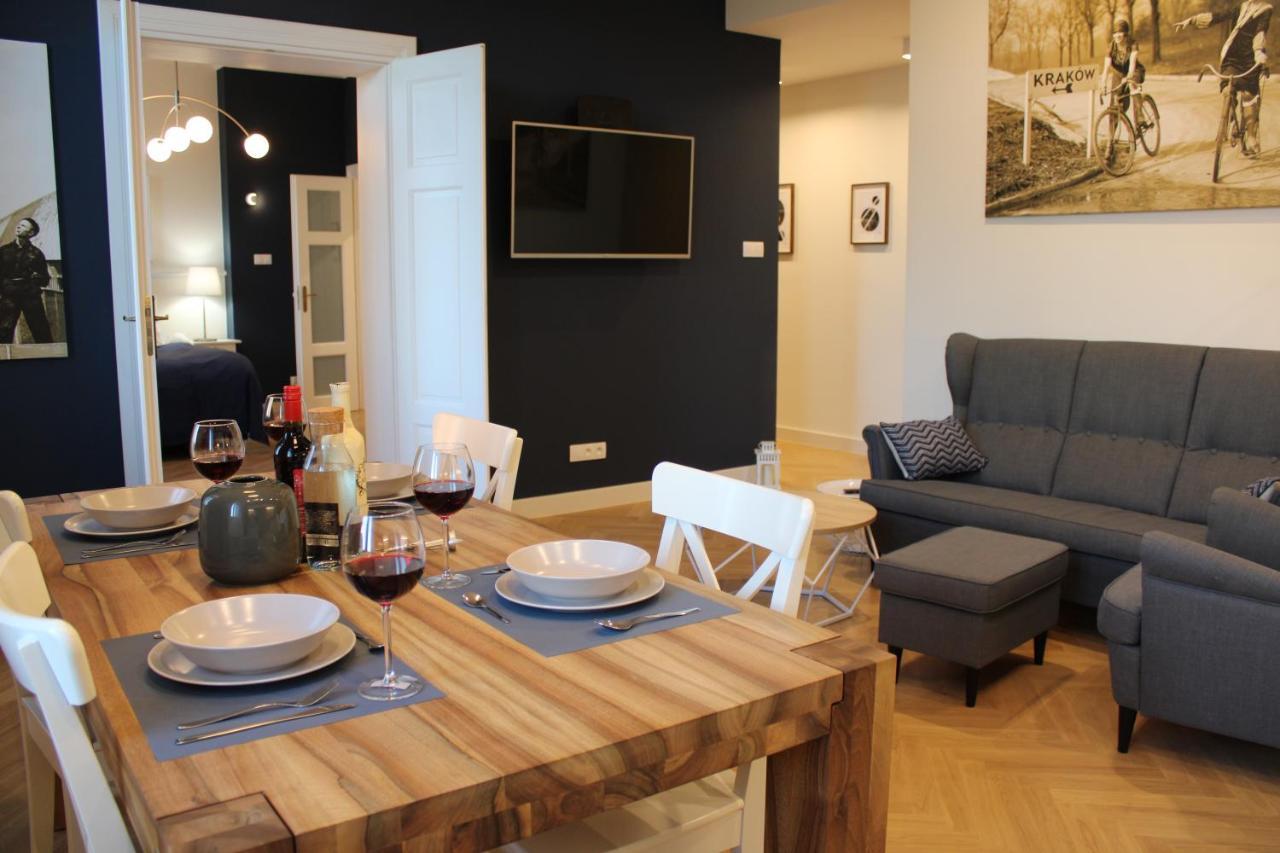 Dominican Square By Hashtag Apartments Krakow Bagian luar foto