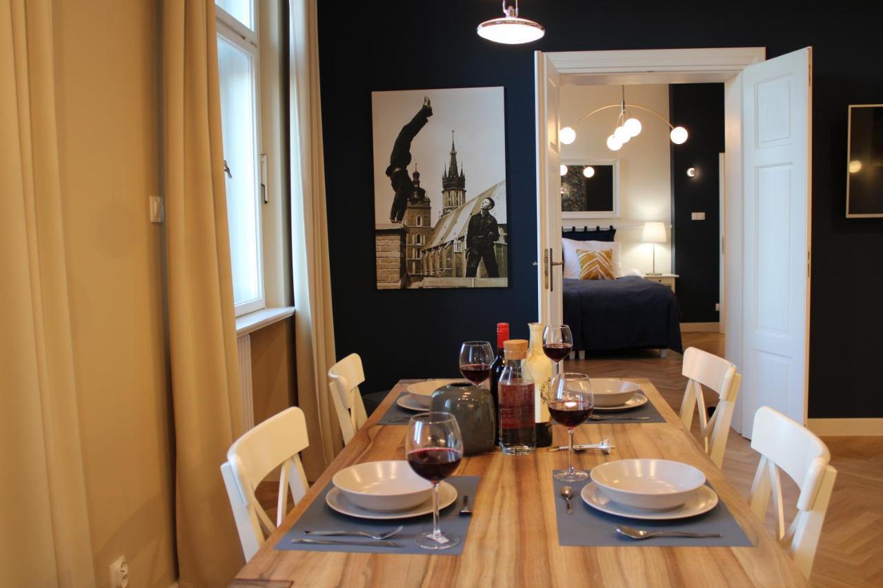 Dominican Square By Hashtag Apartments Krakow Bagian luar foto