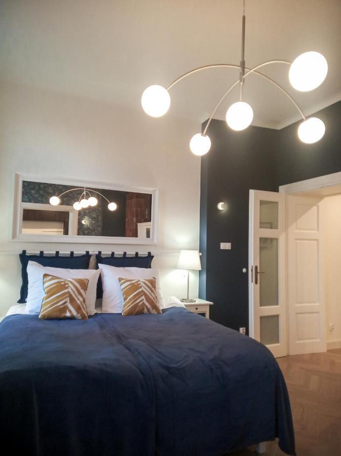 Dominican Square By Hashtag Apartments Krakow Bagian luar foto