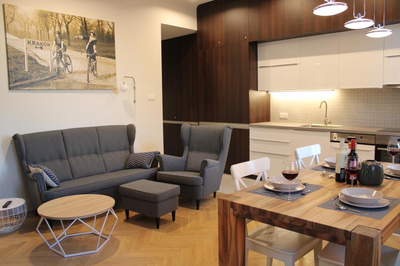 Dominican Square By Hashtag Apartments Krakow Bagian luar foto